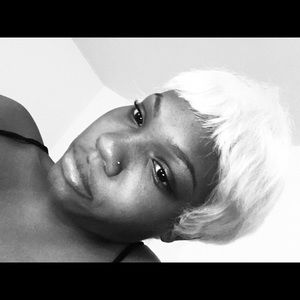 Meet your Posher, Charrise